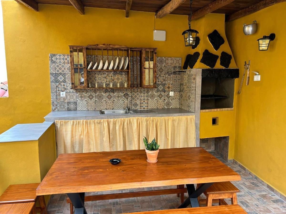 Tradicional Casa Canaria Con Piscina Y Vistas Al Teide Icod De Los Vinos Exterior photo